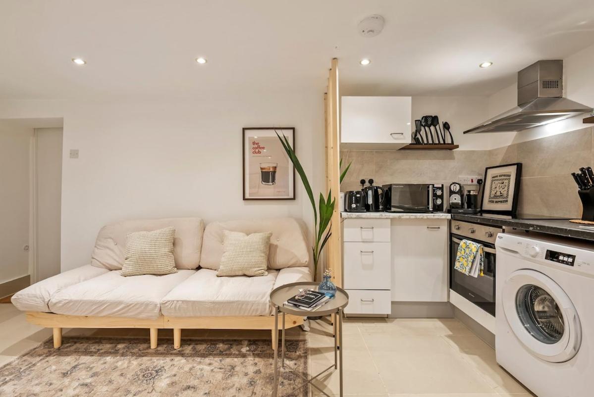 Chic Hideaway In Little Venice *