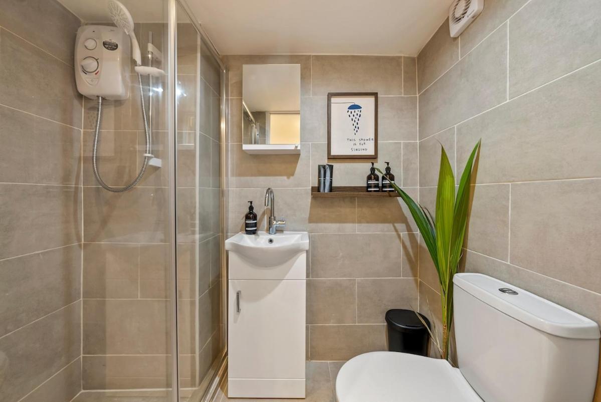 Chic Hideaway In Little Venice Londra